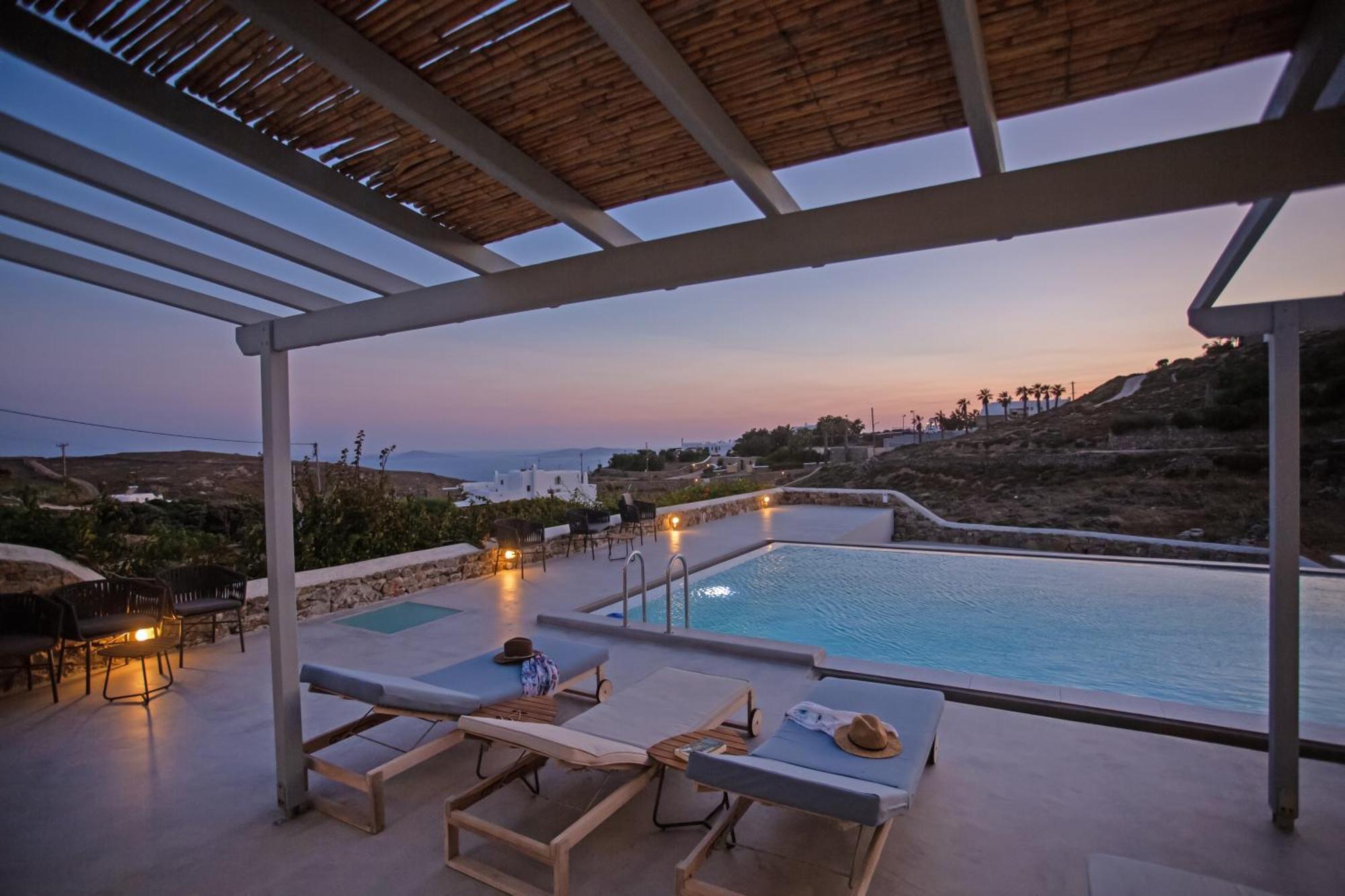 Aqua Breeze Seaview Pool Suites Mykonos Mykonos Town Екстериор снимка