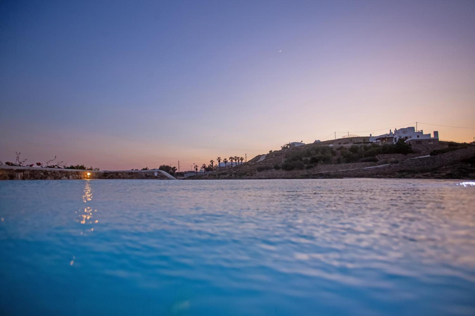 Aqua Breeze Seaview Pool Suites Mykonos Mykonos Town Екстериор снимка