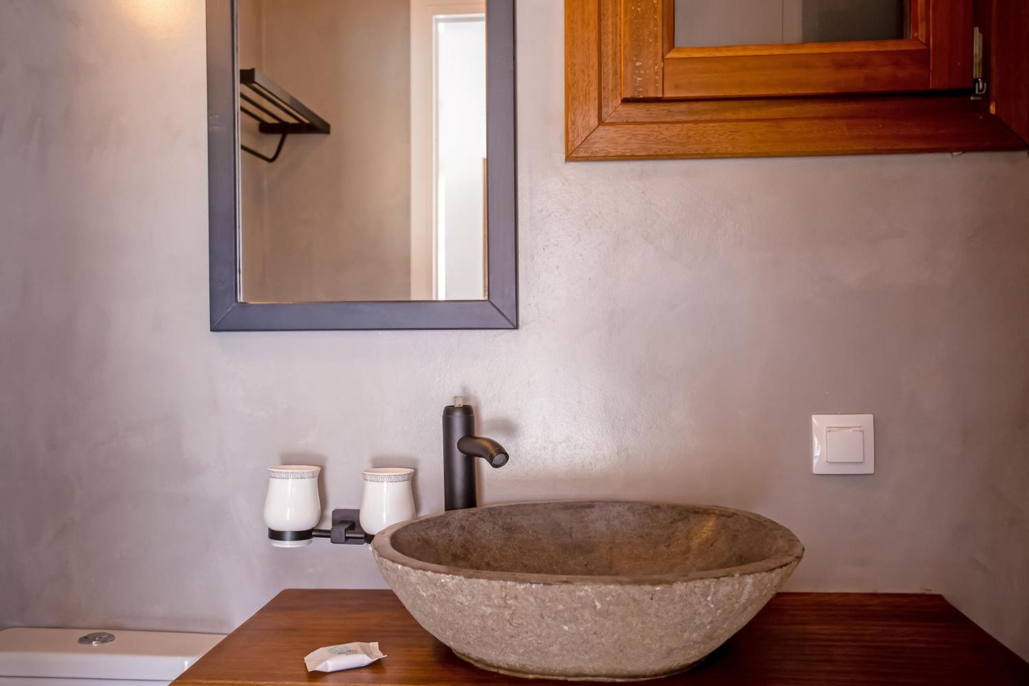 Aqua Breeze Seaview Pool Suites Mykonos Mykonos Town Екстериор снимка