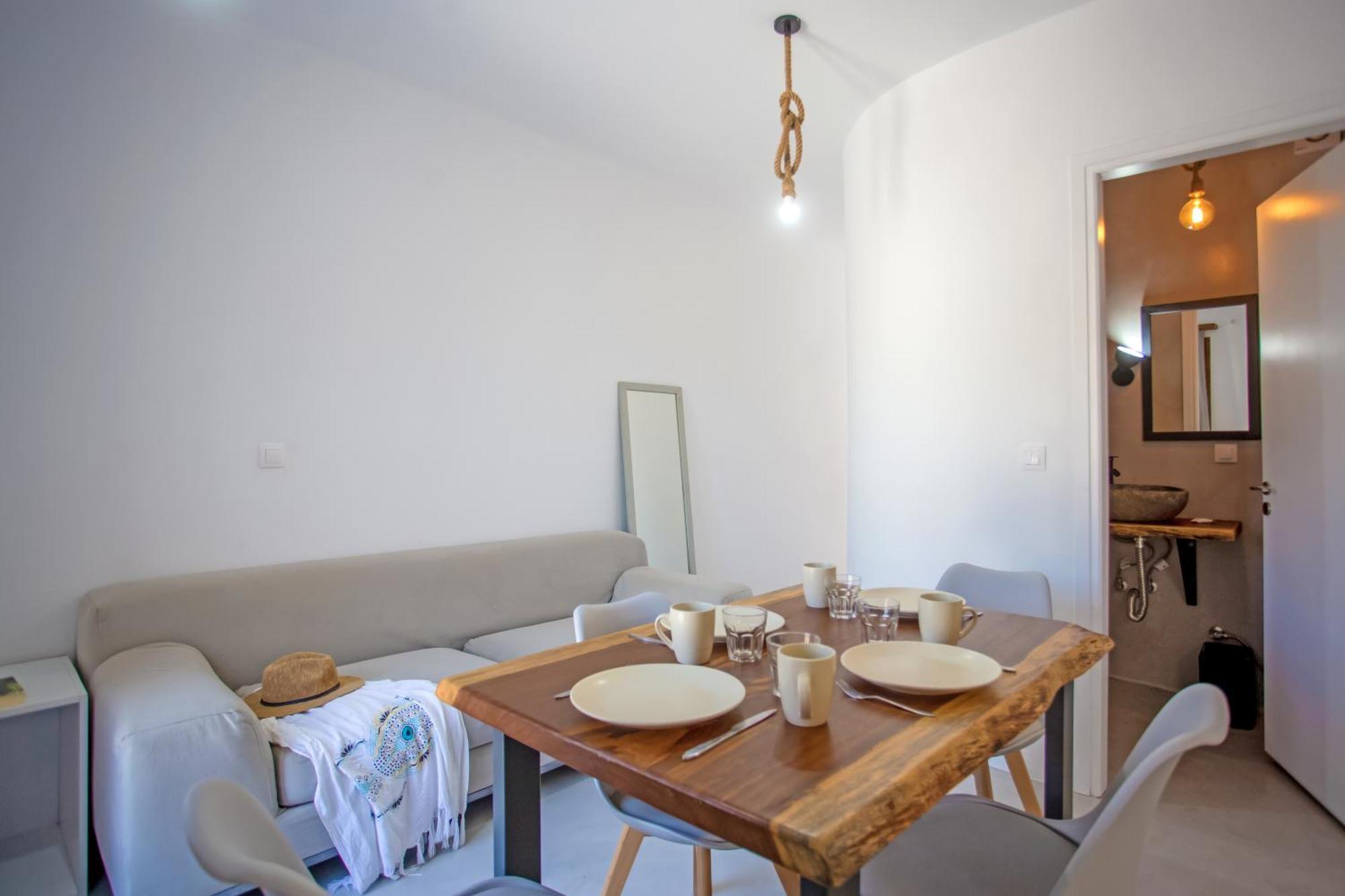 Aqua Breeze Seaview Pool Suites Mykonos Mykonos Town Екстериор снимка