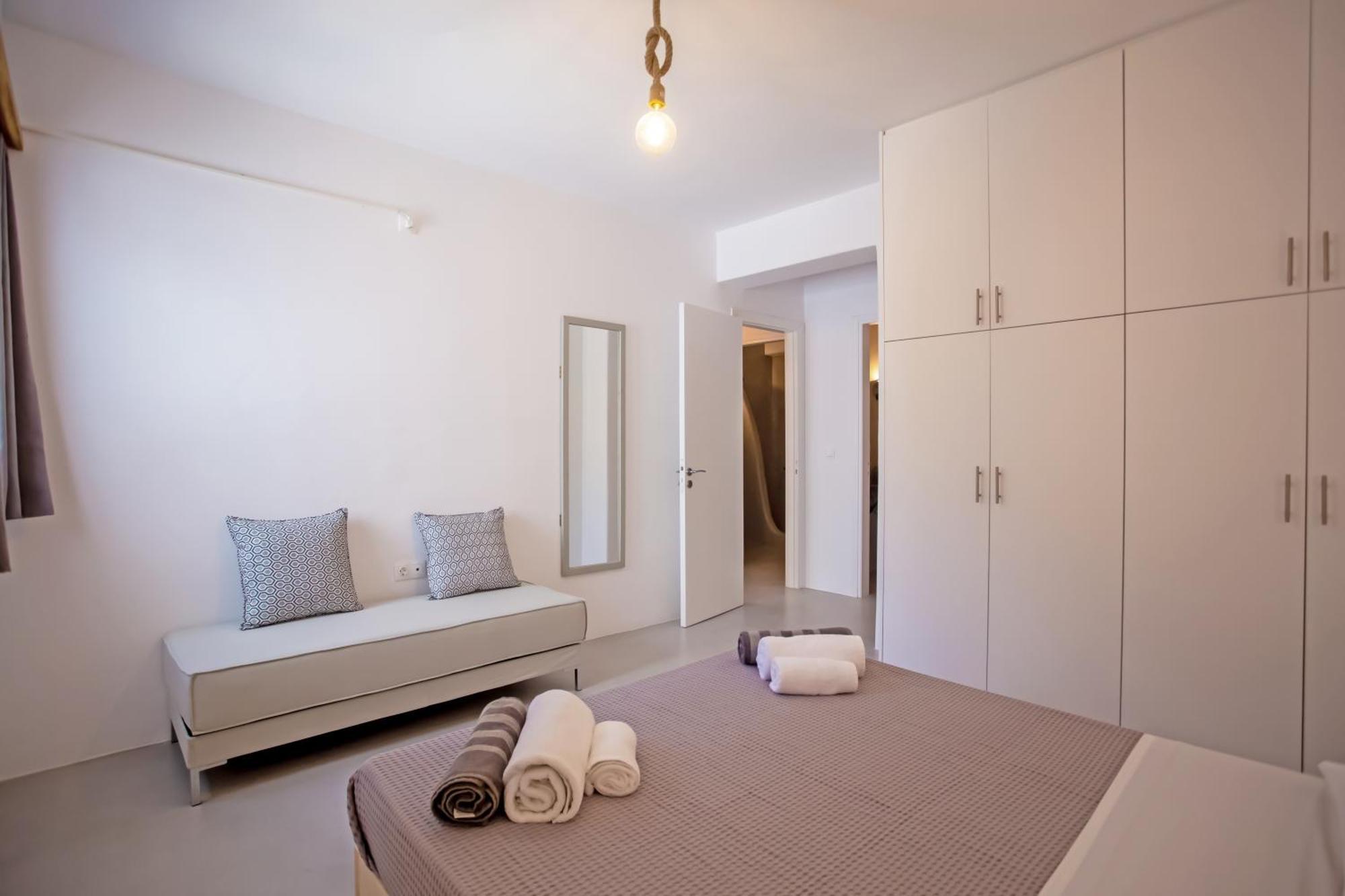 Aqua Breeze Seaview Pool Suites Mykonos Mykonos Town Екстериор снимка